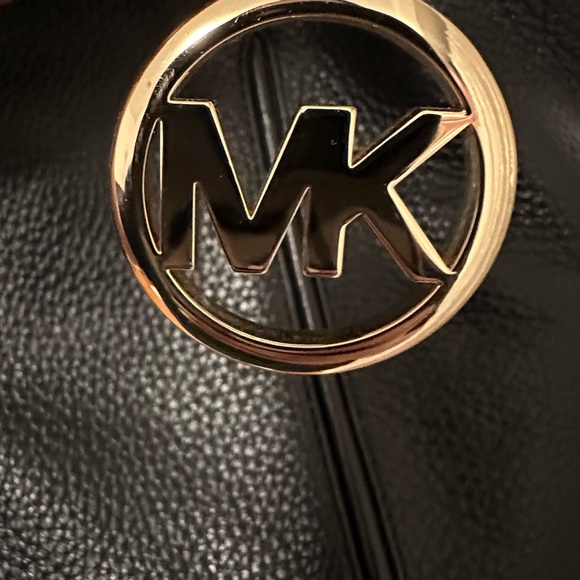 Michael Kors 3-in-1 Bag - Picture 5 of 7